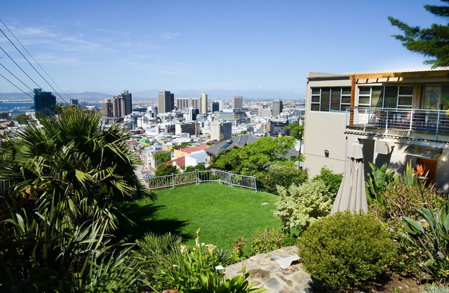 Signal Hill Lodge