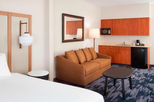 Fairfield Inn 