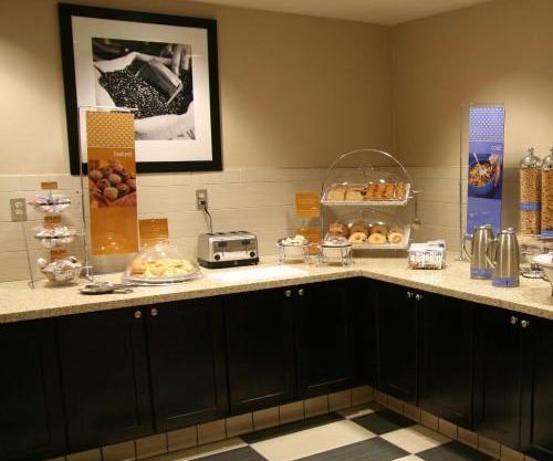 Hampton Inn Suites Suisun City Waterfront 