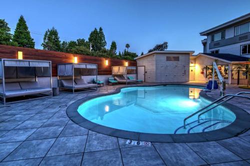 Hampton Inn Discovery Kingdom Gateway 